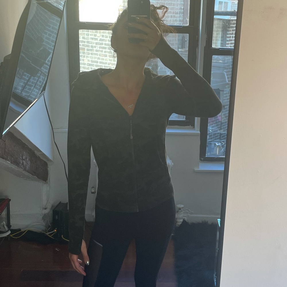 Lululemon green camo athletic jacket